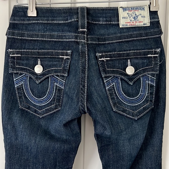 NWOT True Religion straight cut dark blue jeans. - Picture 7 of 8
